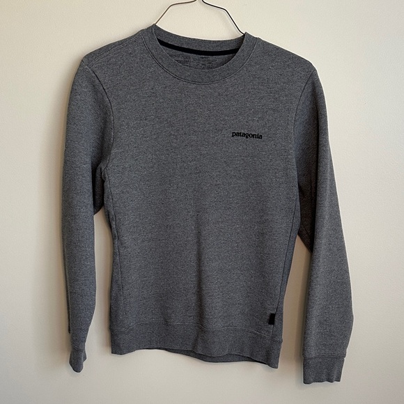Patagonia Tops - Patagonia Men's or Women’s (Unisex) Charcoal Gray Crewneck Sweater/Sweatshirt